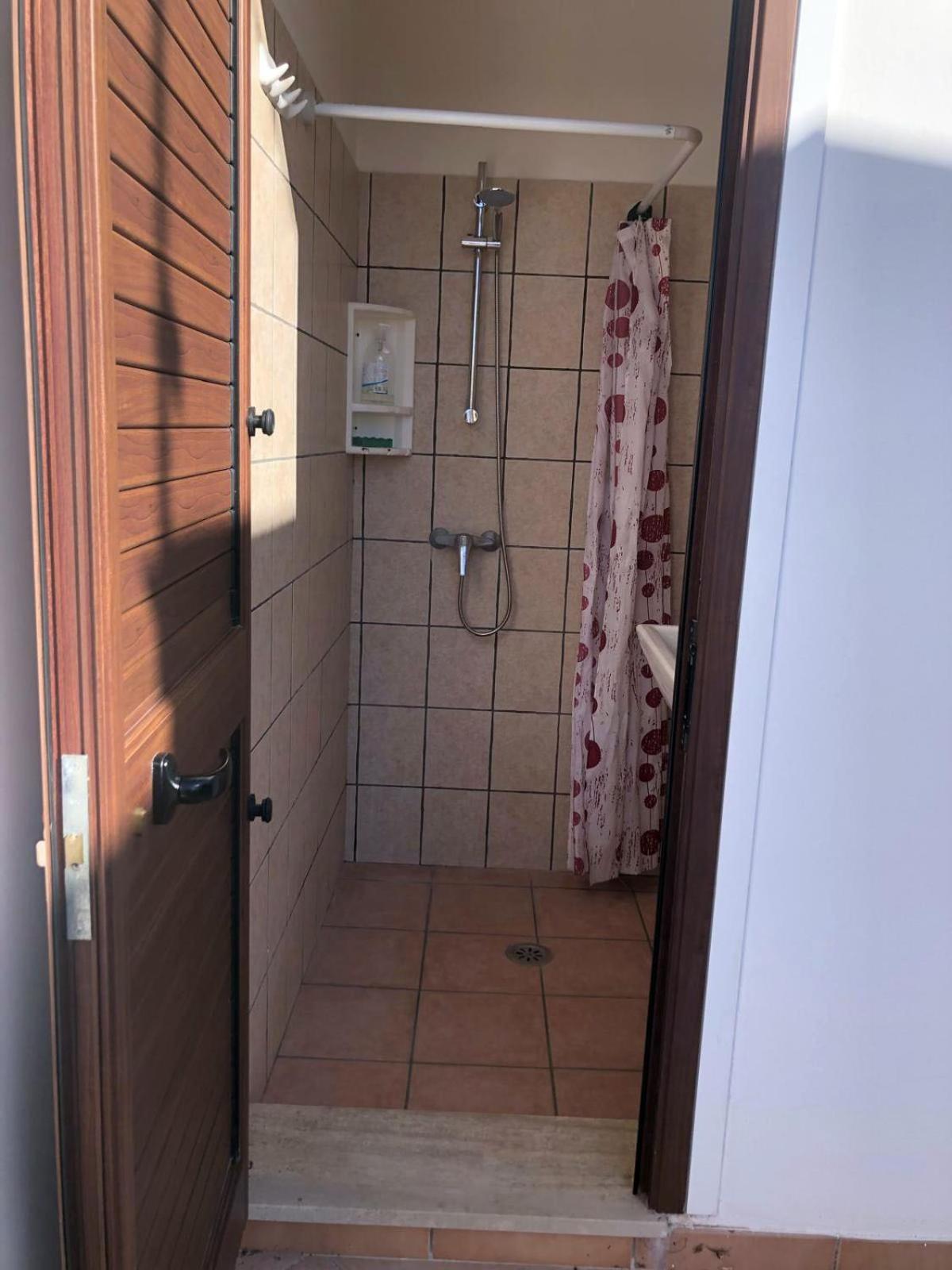 Odegos Appartamento Matilda Roca Exterior photo